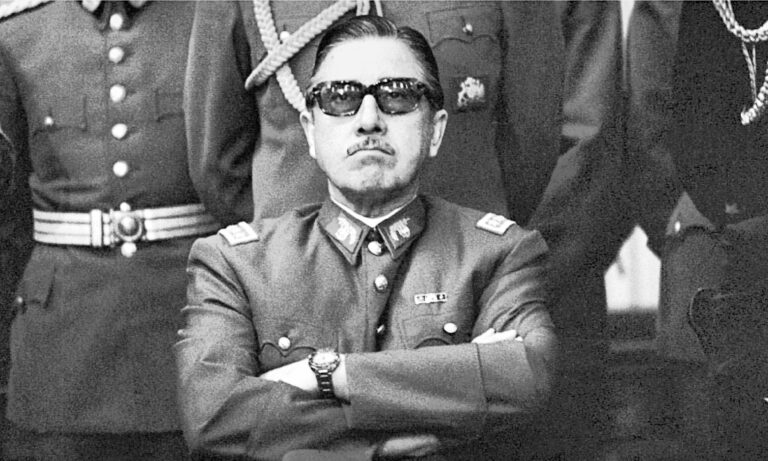 Augusto José Ramón Pinochet: Pemimpin Kontroversial Chili