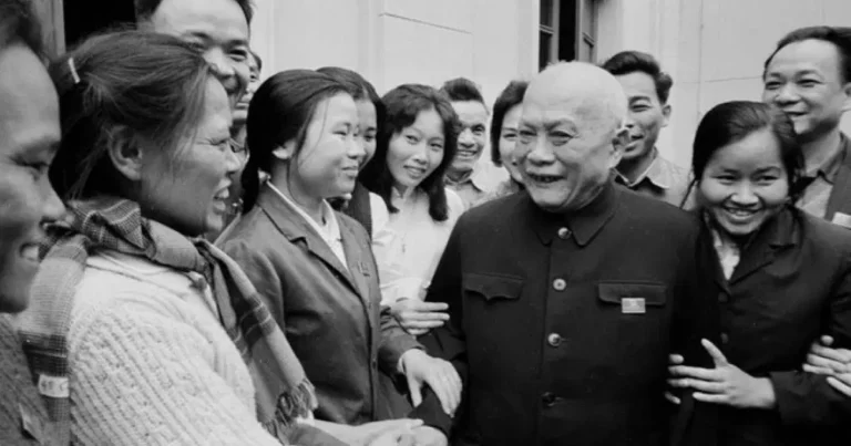 Tôn Đức Thắng: Pahlawan Nasional Vietnam dan Presiden Republik Sosialis Vietnam