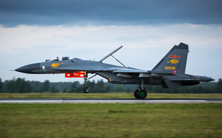 Chengdu J-11: Pesawat Tempur Canggih dari Tiongkok