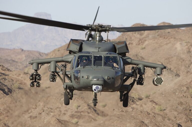Helikopter Tempur Sikorsky S-70i Black Hawk: Kekuatan Udara yang Tangguh