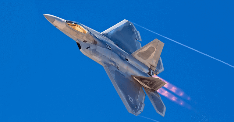 Lockheed Martin F-22 Raptor: Dominasi Udara Generasi Kelima
