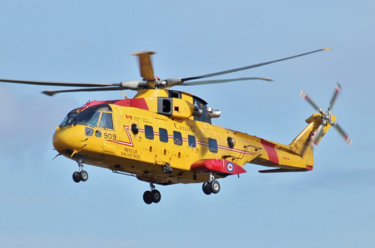 “Helikopter Tempur CH-149 Cormorant: Mesin Terbaru Pencarian dan Penyelamatan”