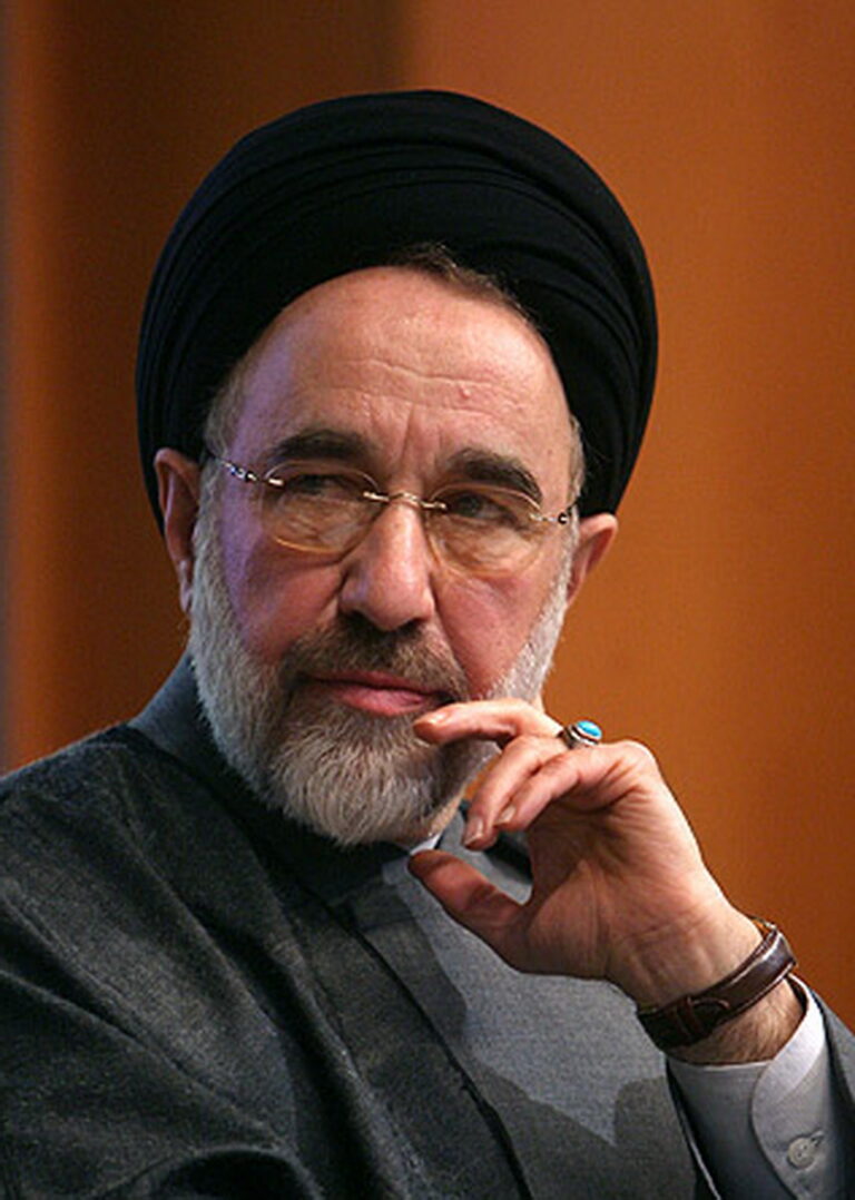 Pemimpin Hebat Mohammad Khatami: Peran dan Warisannya
