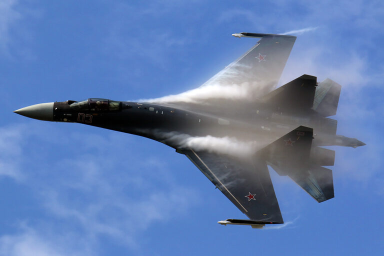 Pesawat Tempur China Sukhoi Su-35: Keunggulan dan Spesifikasi