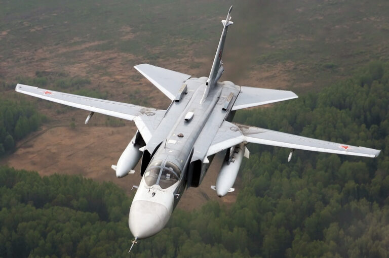 Pesawat Tempur Sukhoi Su-24: Keunggulan dan Kemampu Terbaik