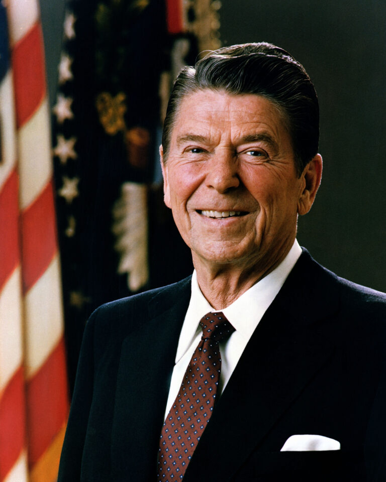 Ronald Reagan: Pemimpin Hebat yang Berpengaruh di Dunia