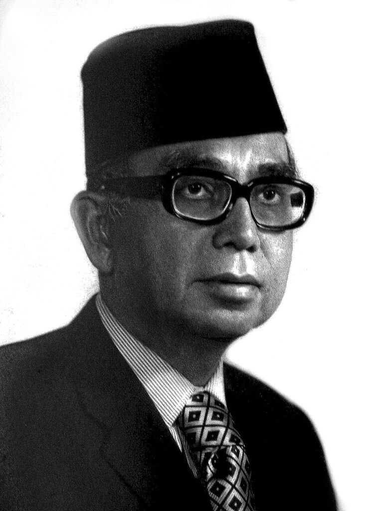 Pemimpin Hebat Abdul Razak Hussein: Jejak dan Warisan Kepemimpinan