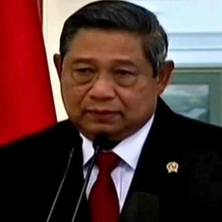 Ratu Epeli Nailatikau: Pemimpin Hebat yang Menginspirasi