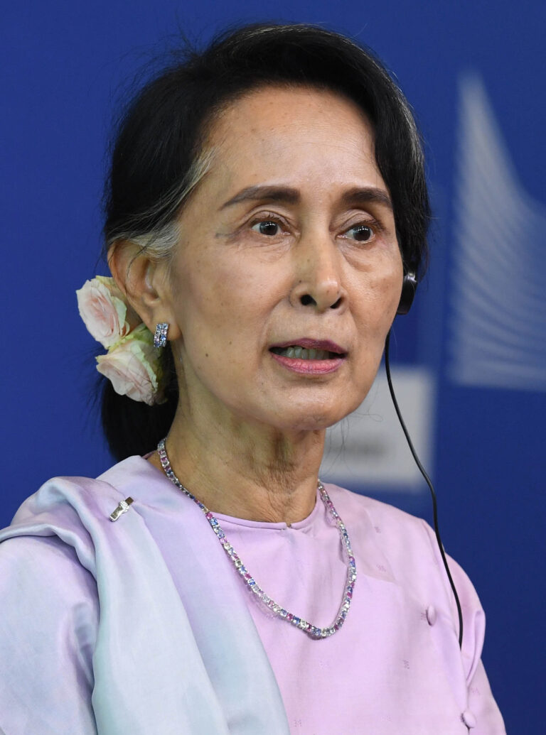 Aung San Suu Kyi: Pemimpin Hebat dan Inspiratif Myanmar