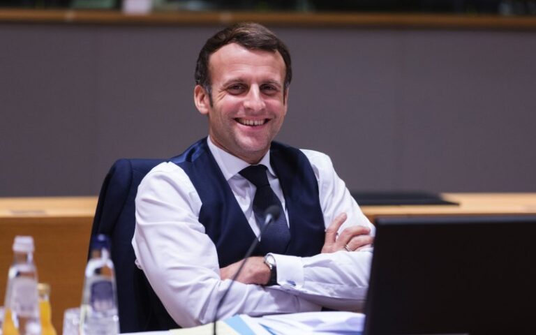 Pemimpin Hebat Emmanuel Macron: Kepemimpinan dan Pengaruhnya