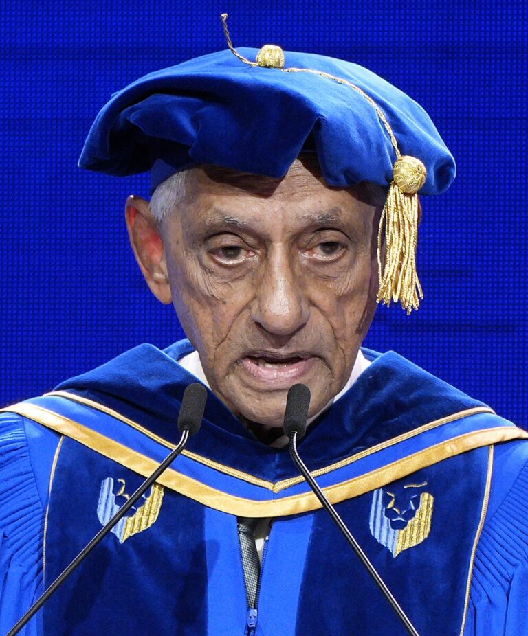 Pemimpin Hebat Joseph Yuvaraj Pillay: Profil dan Prestasinya