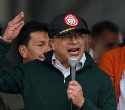 Gustavo Petro: Pemimpin Hebat dan Inspiratif di Kolombia